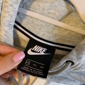 Nike cropped grey hoodie Clearance